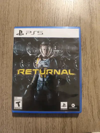 Juego PS5 Returnal en buen estado - miniatura 1