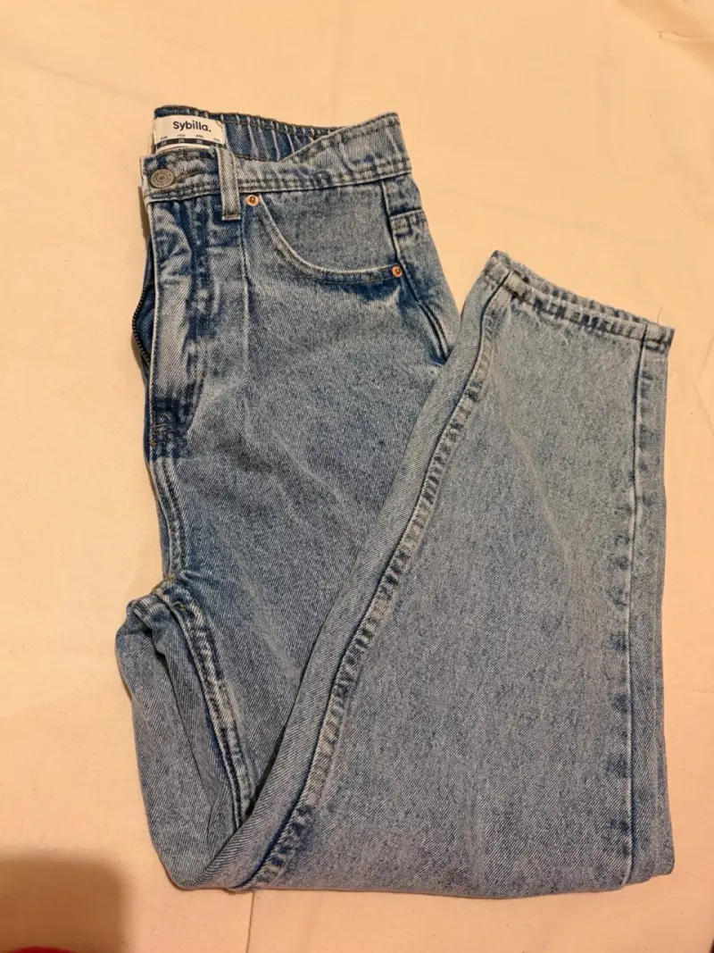 Jeans de mezclilla azul claro para mujer - 4