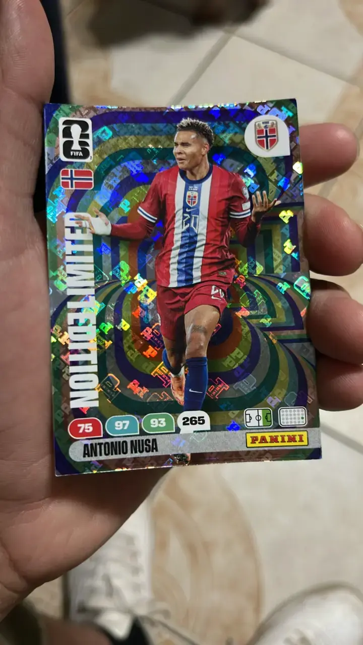 Tarjeta Panini Edición Limitada Antonio Nusa