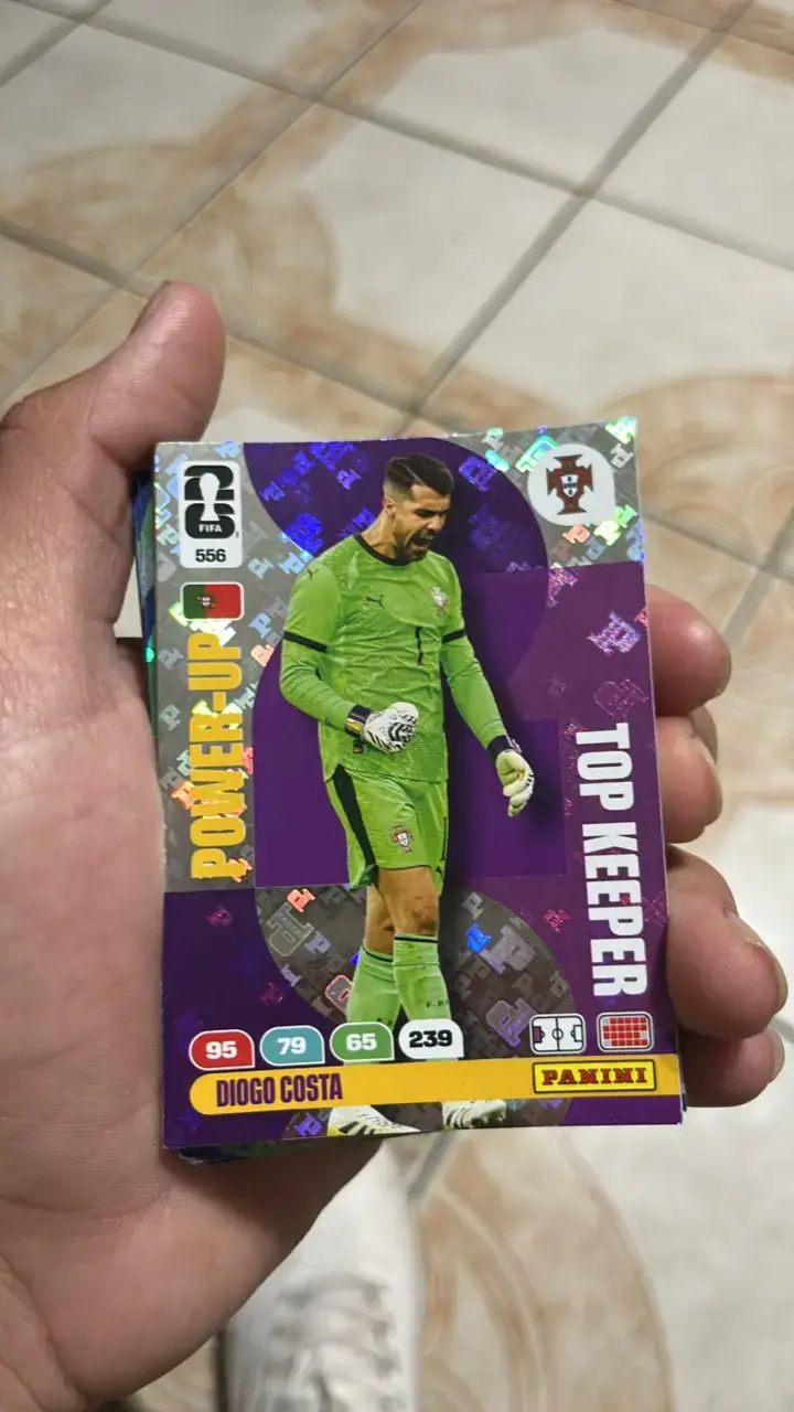Tarjeta coleccionable Panini Diogo Costa