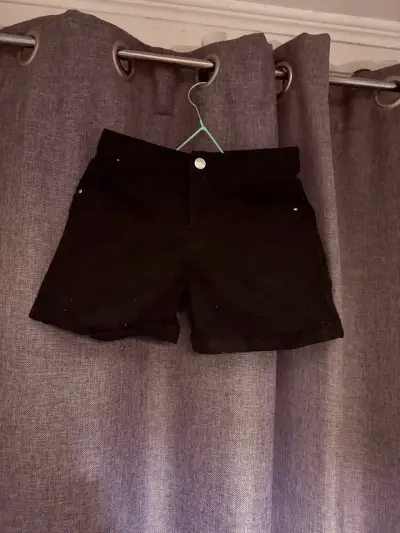 Shorts negros de mezclilla para niña - miniatura 1