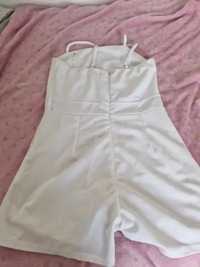 Enterito blanco de mujer con tirantes - miniatura 1