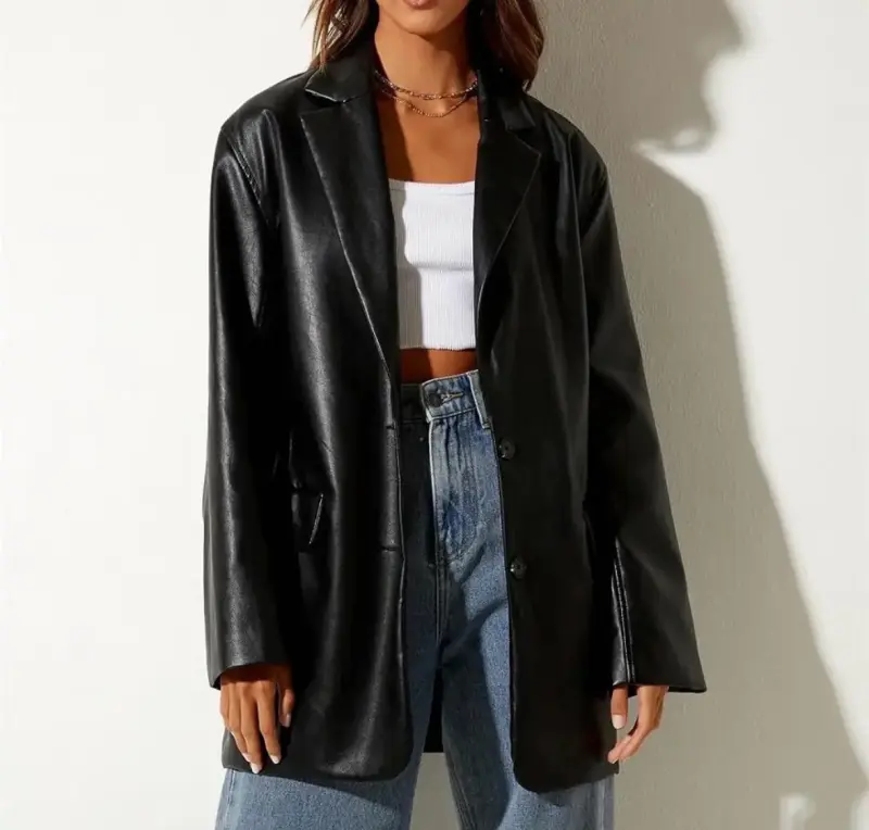 Blazer de cuero sintético nuevo
