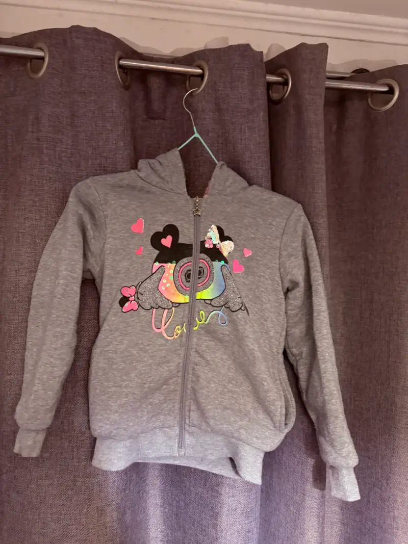 Polerón infantil gris con diseño de búho - 1