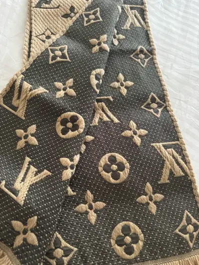 Bufanda Louis Vuitton Logomania - miniatura 4