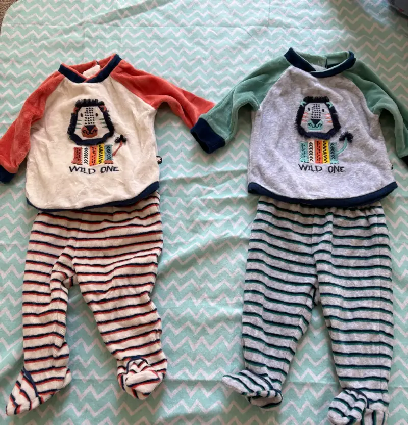 Conjunto de pijamas para bebé con diseño de león