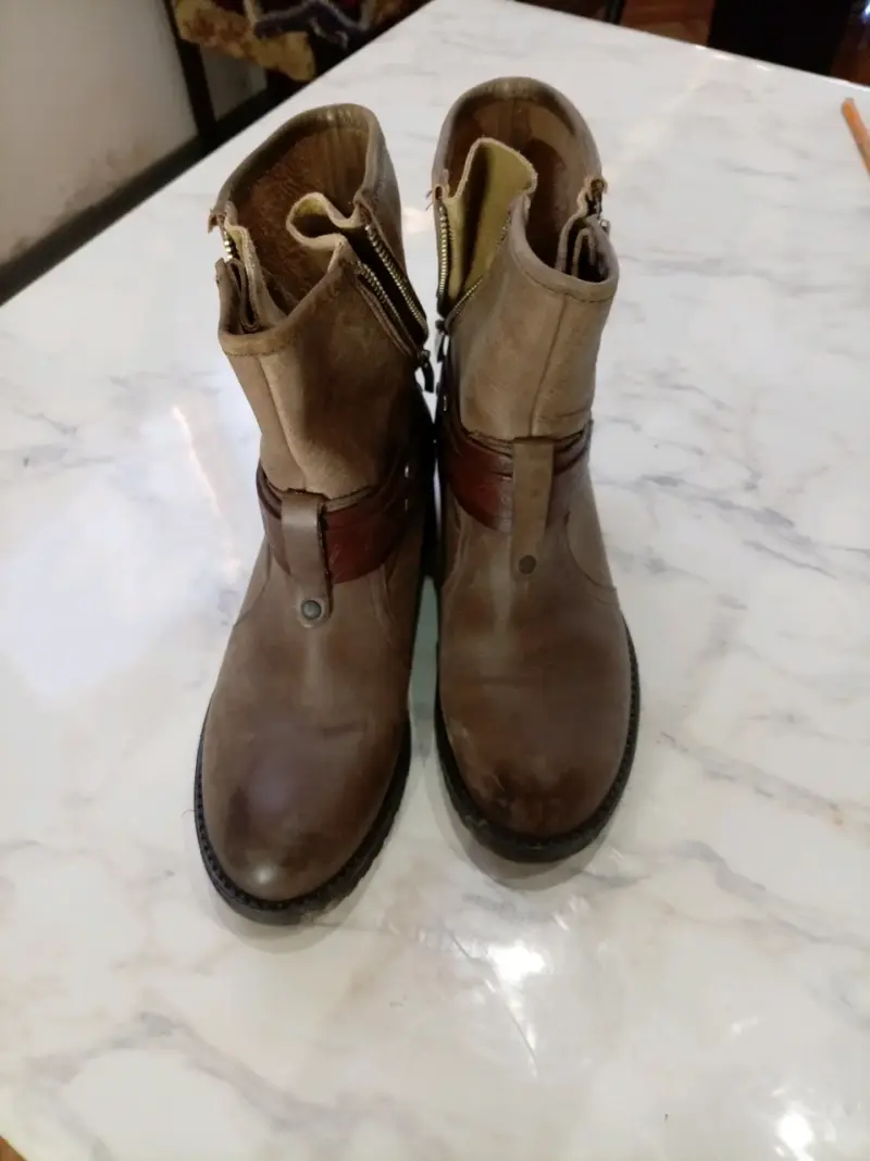 Botines de cuero marrón con cierre lateral - 2