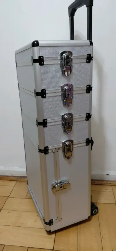 Maleta organizadora de aluminio con ruedas - miniatura 2
