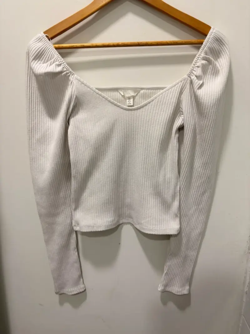 Polera de canalé blanca manga larga - 1