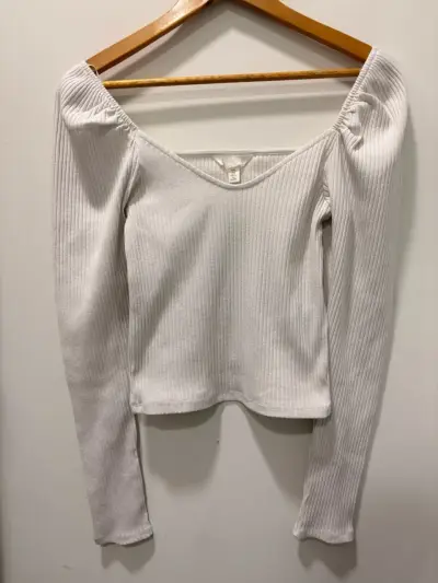 Polera de canalé blanca manga larga - miniatura 3