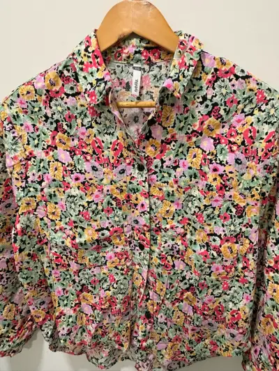 Blusa floral de manga larga para mujer - miniatura 3