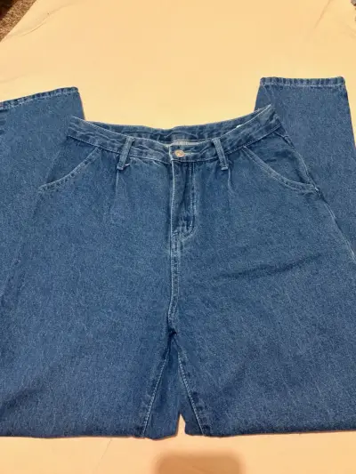 Jeans de mezclilla azul para hombre en buen estado - miniatura 2