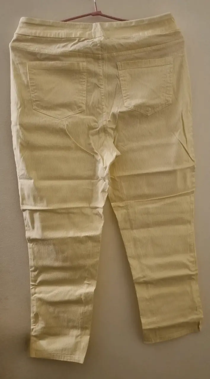 Pantalones amarillo claro de  Mario Serrani - 2