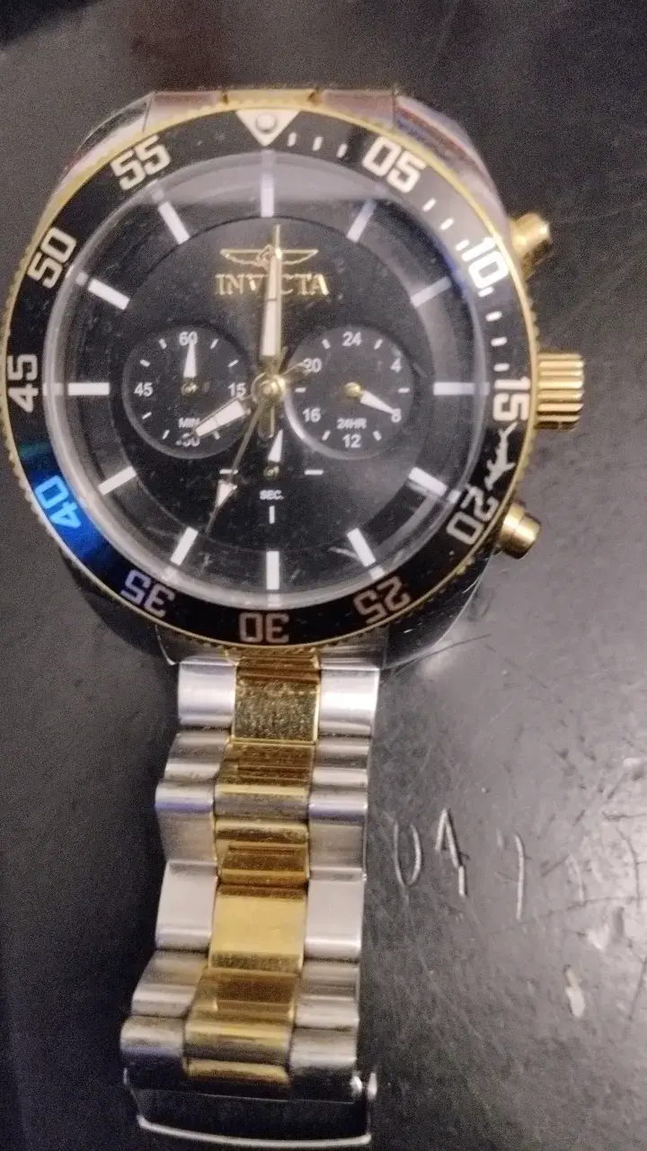 Reloj Invicta Pro Diver Bicolor Cronógrafo