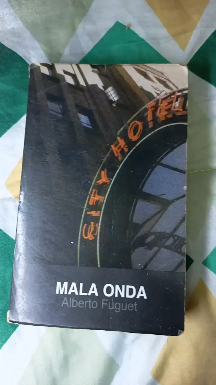Libro 'Mala Onda' de Alberto Fuguet