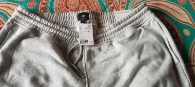 Ropa interior.buzo y zapatos - miniatura 6