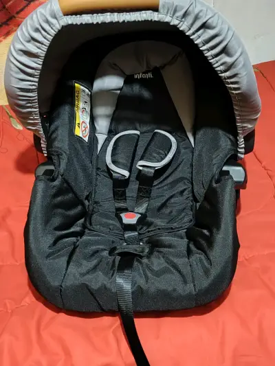 Silla de Auto para Bebé Infanti Negra - miniatura 3