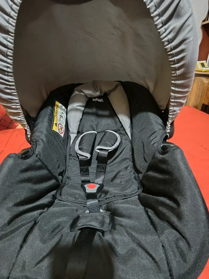 Silla de Auto para Bebé Infanti Negra - 4