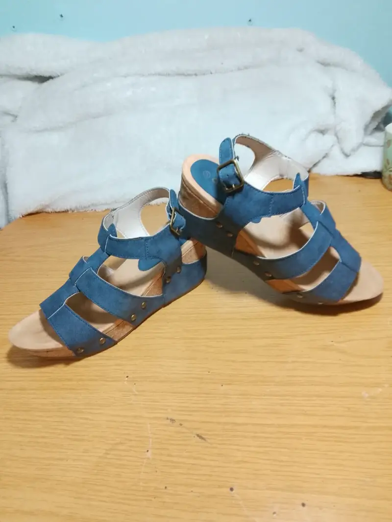 Sandalias azules de mujer Azaleia