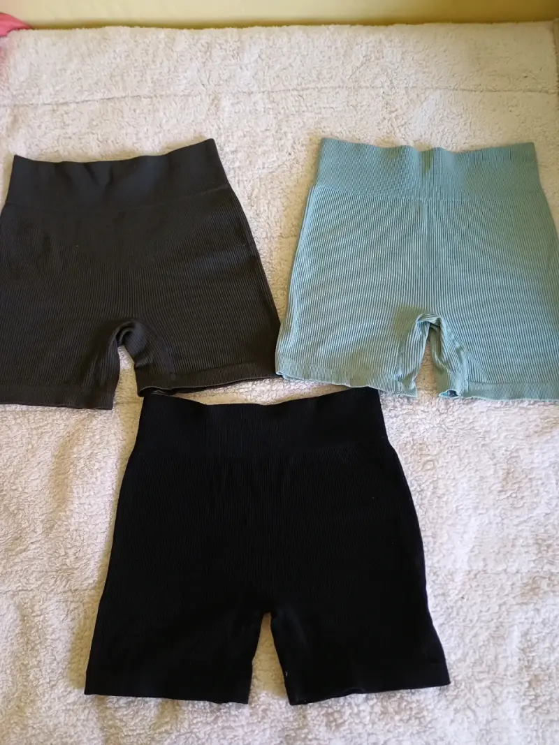 Set de 3 shorts deportivos para mujer