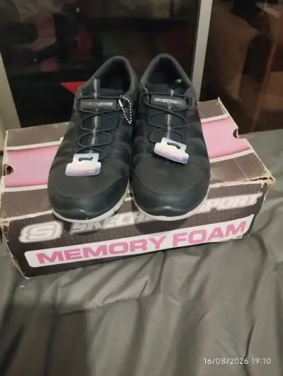 Zapatillas Skechers Memory Foam Nuevas - miniatura 2