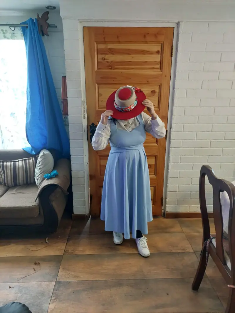 Vestido celeste elegante para mujer - 4