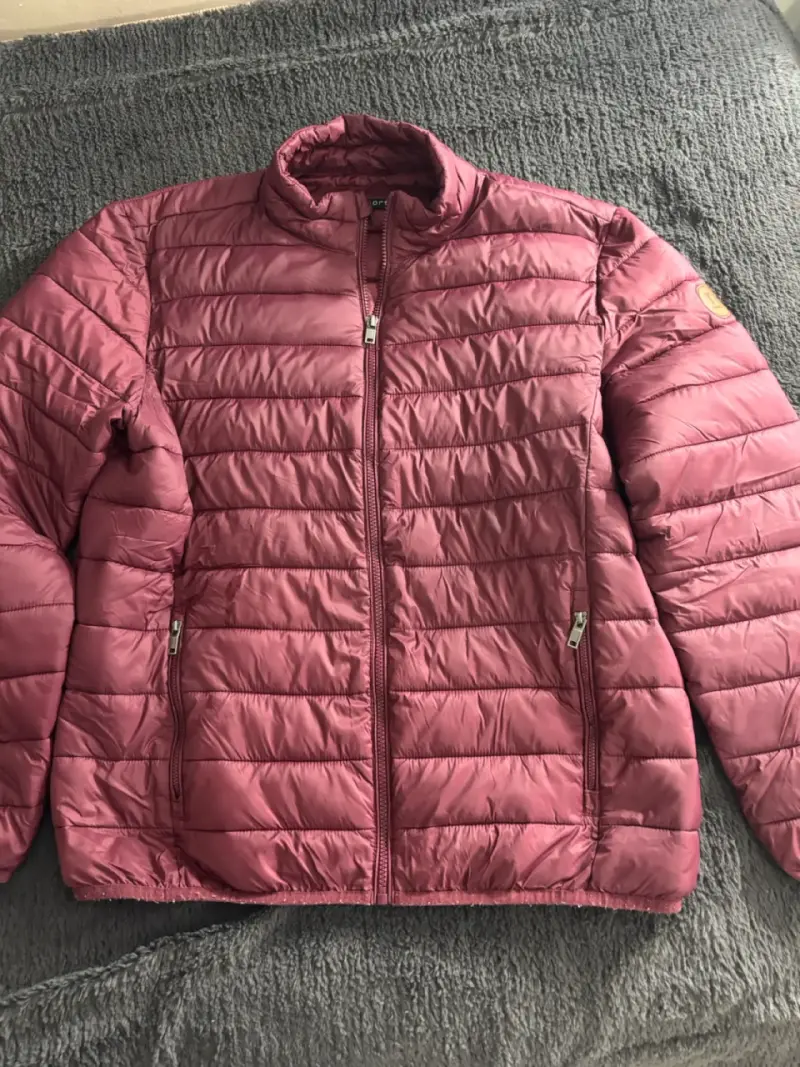 Chaqueta acolchada burdeos para hombre