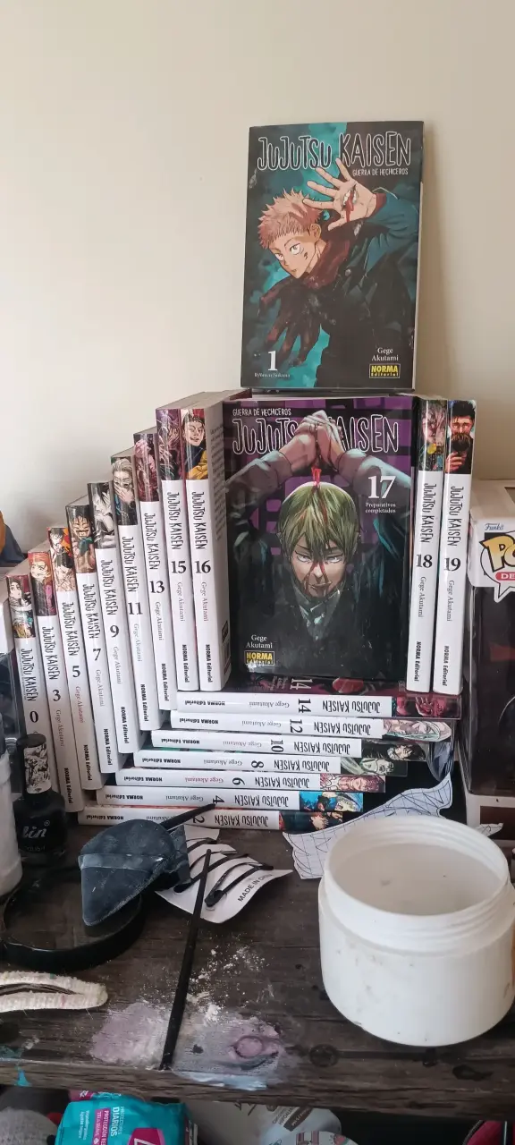 Colección de mangas jjk y más 7500 cada uno