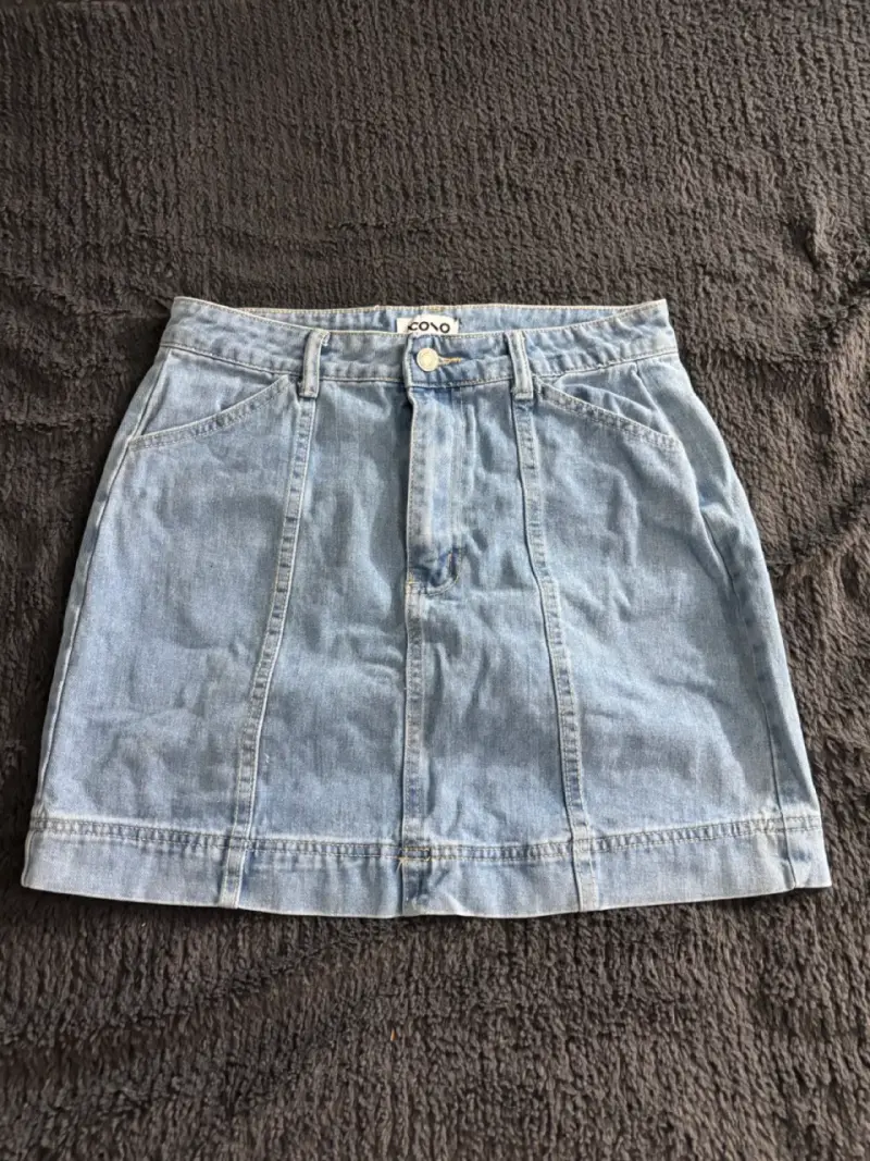 Falda de mezclilla azul claro para mujer