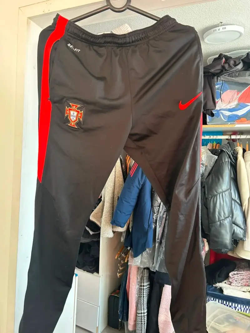 Pantalones  Nike Portugal 2016
