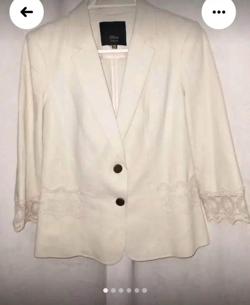 Blazer crema con encaje para mujer
