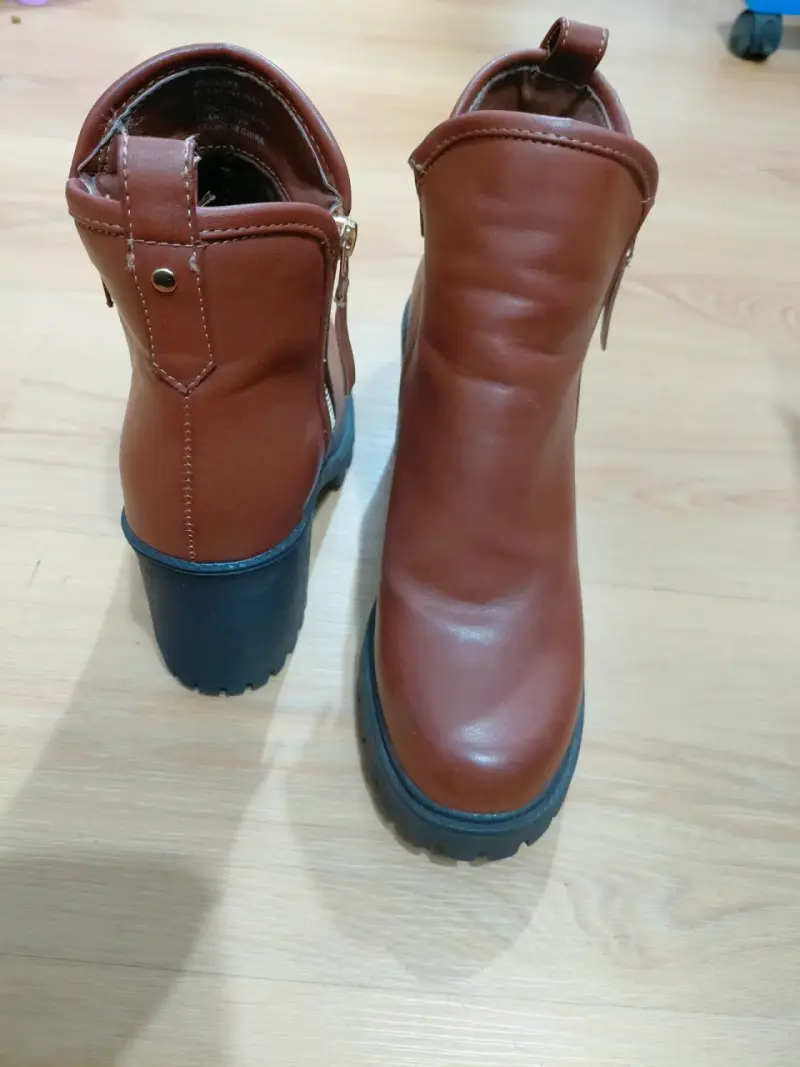 Botines de cuero marrón con tacón grueso - 3