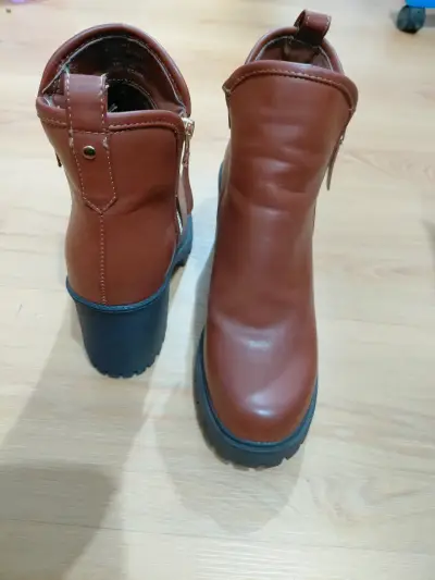 Botines de cuero marrón con tacón grueso - miniatura 3