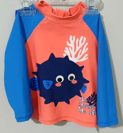 Traje de baño infantil con diseño de pez - miniatura 2