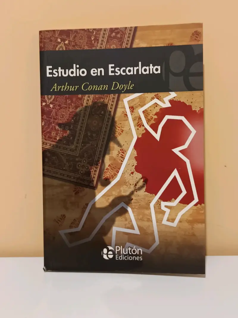 Libro Estudio en Escarlata de Arthur Conan Doyle