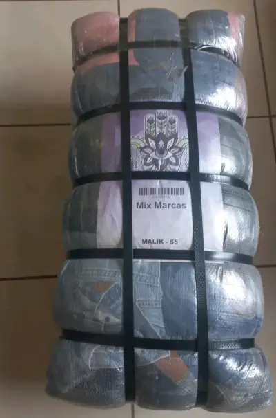 Fardo Ropa Americana Mixta 135 Prendas - miniatura 1