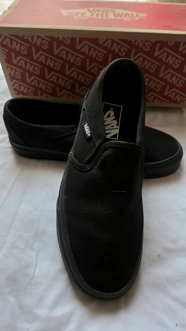 Zapatillas negras Vans Asher para mujer