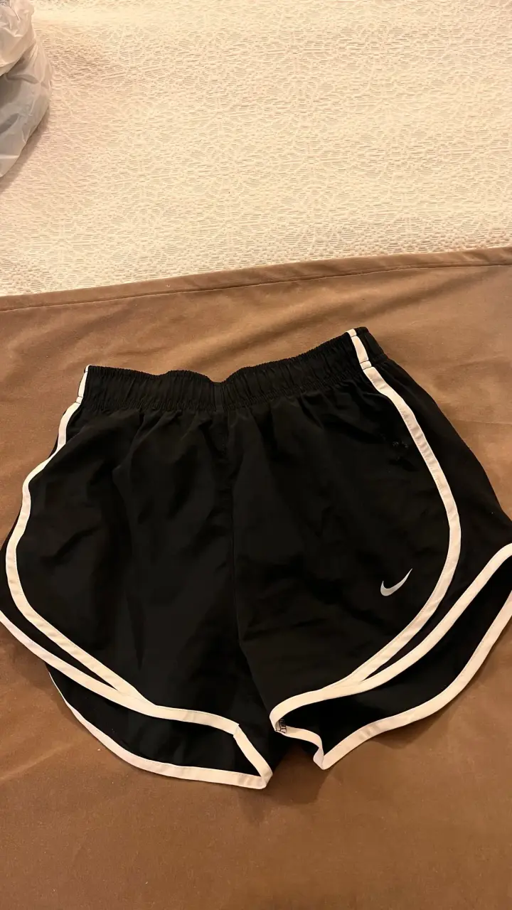 Shorts deportivos Nike Dri-Fit negros