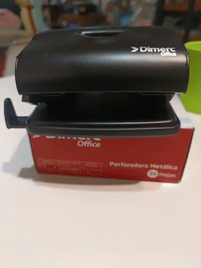 Perforadora metálica negra Dimec Office 30 hojas - miniatura 4