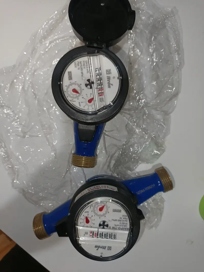 Medidor de agua Itron de 3/4 Bronce - 6