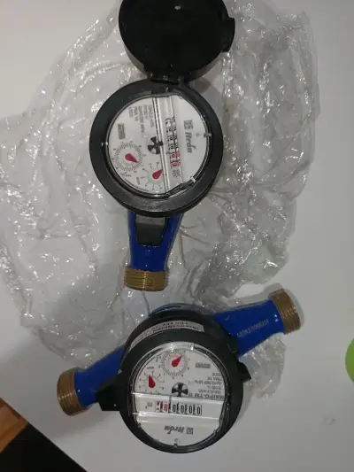 Medidor de agua Itron de 3/4 Bronce - miniatura 6