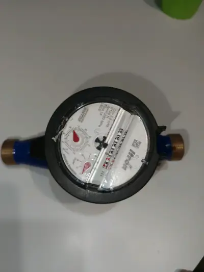 Medidor de agua,  con conexión metálica de 1/2 - miniatura 3