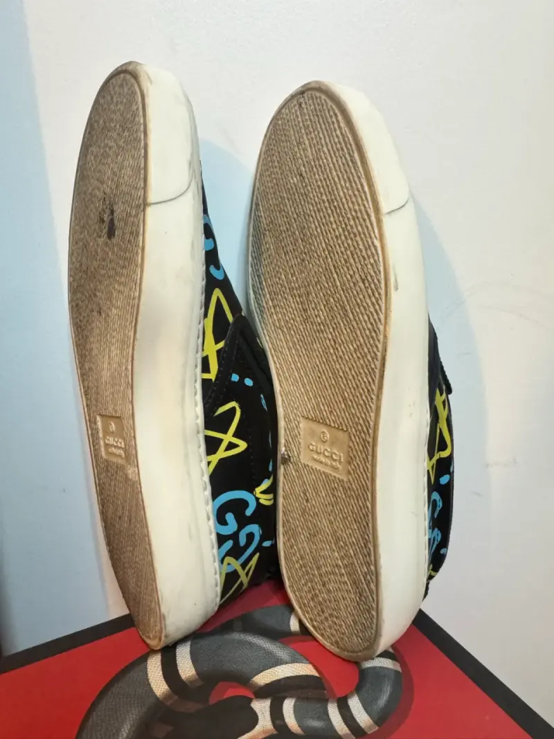 Zapatillas slip-on Gucci con diseño gráfico T35 - 4