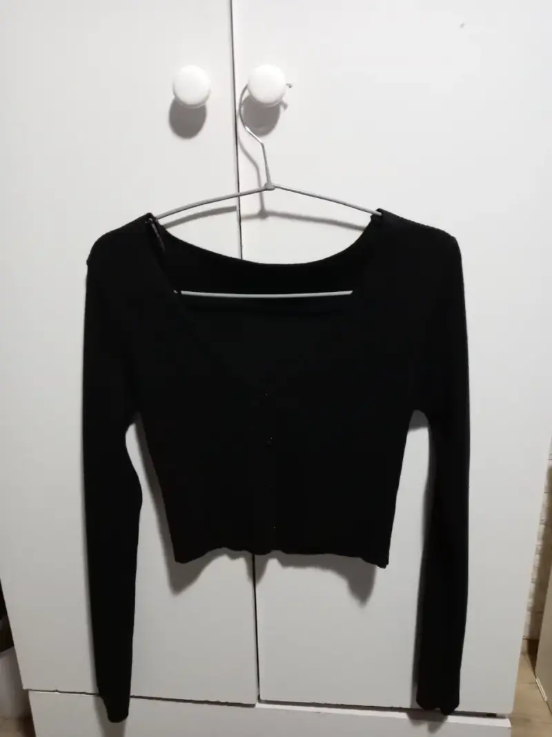 Cardigan negro de manga larga para mujer