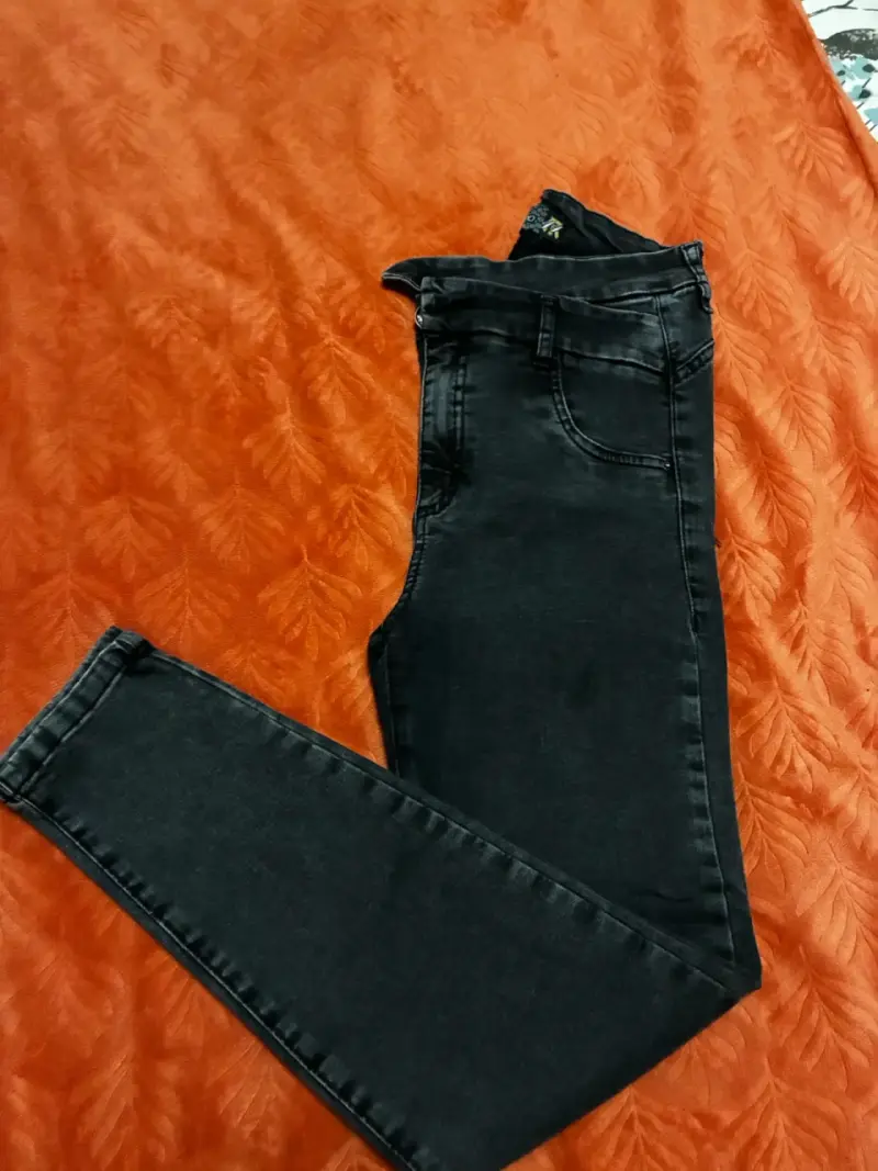 Jeans negros Mohicano ajustados para mujer
