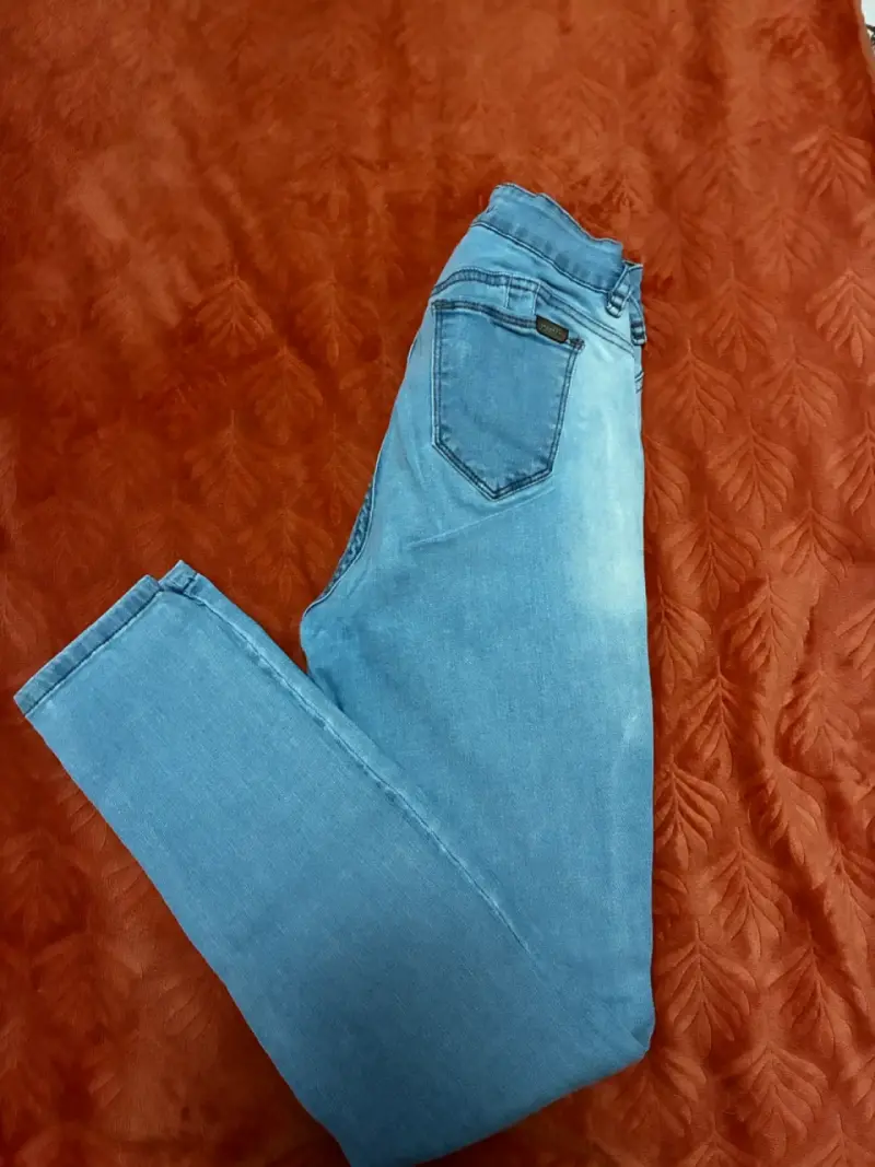 Jeans azul claro para mujer talla 42
