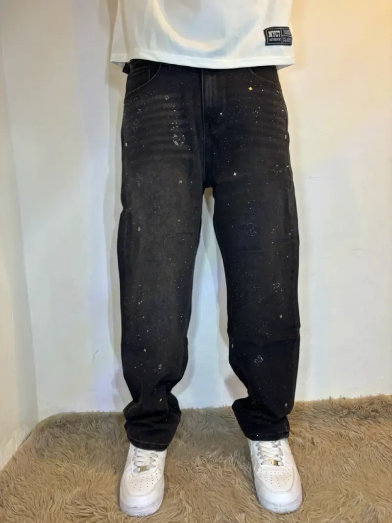Jeans negros con brillos