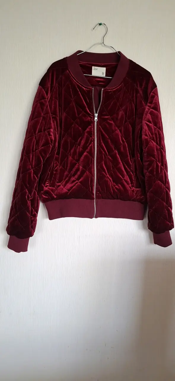 Chaqueta de terciopelo burdeos para mujer