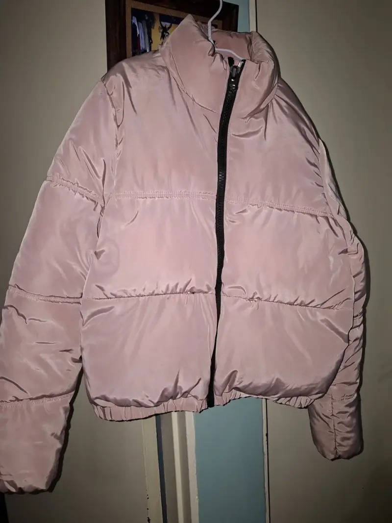 Chaqueta acolchada rosada para mujer