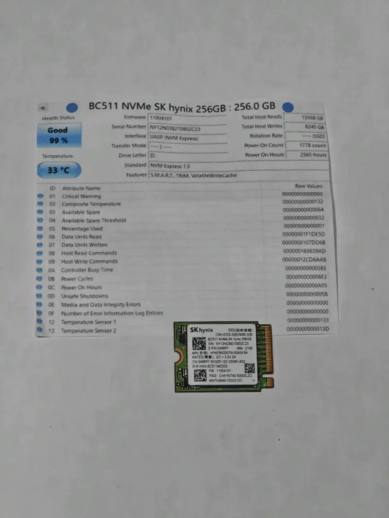 SSD NVMe SK hynix 256GB en buen estado